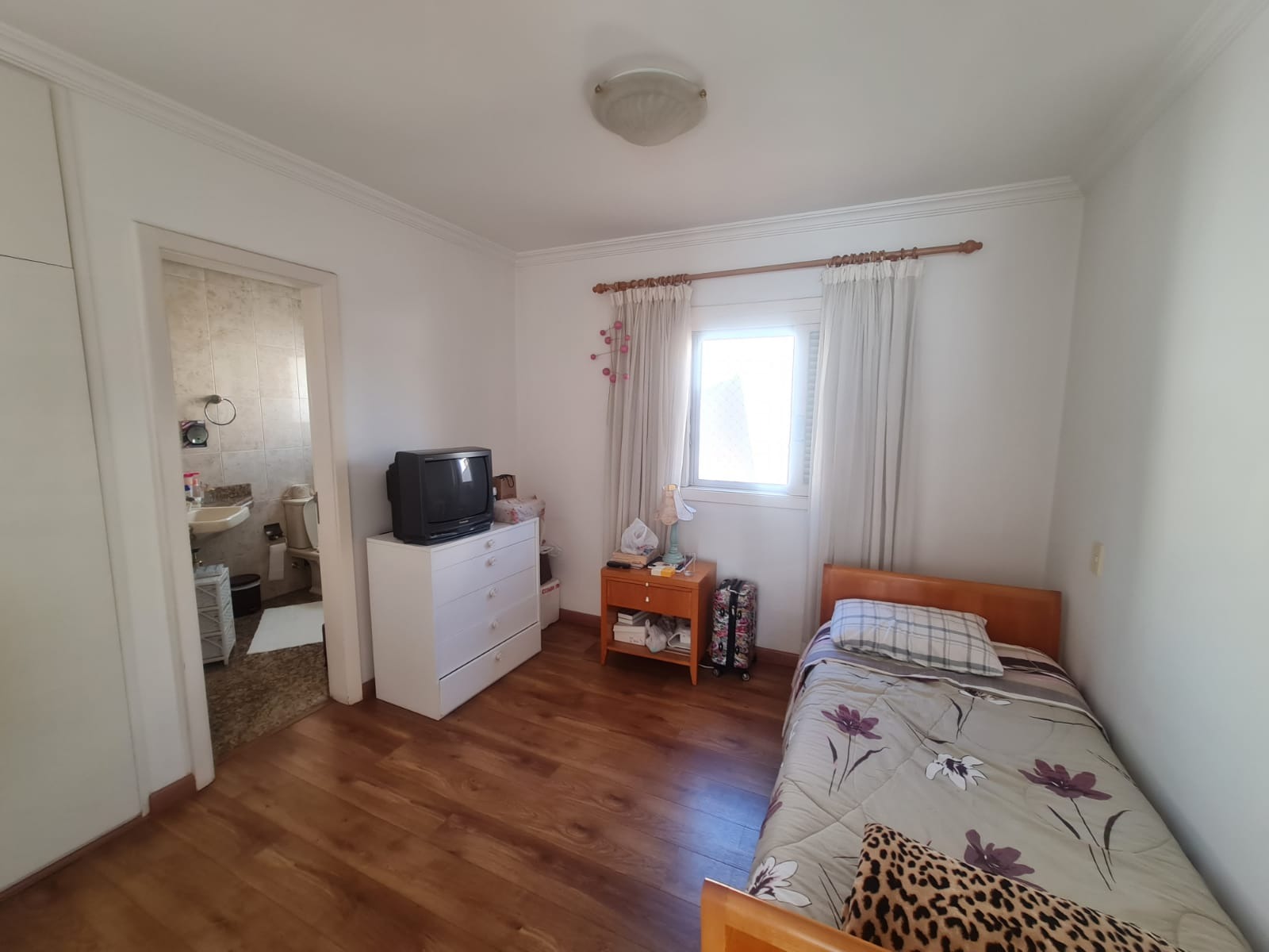 Casa em condomínio à venda no Alphaville 1 com 4 suítes, 665m².