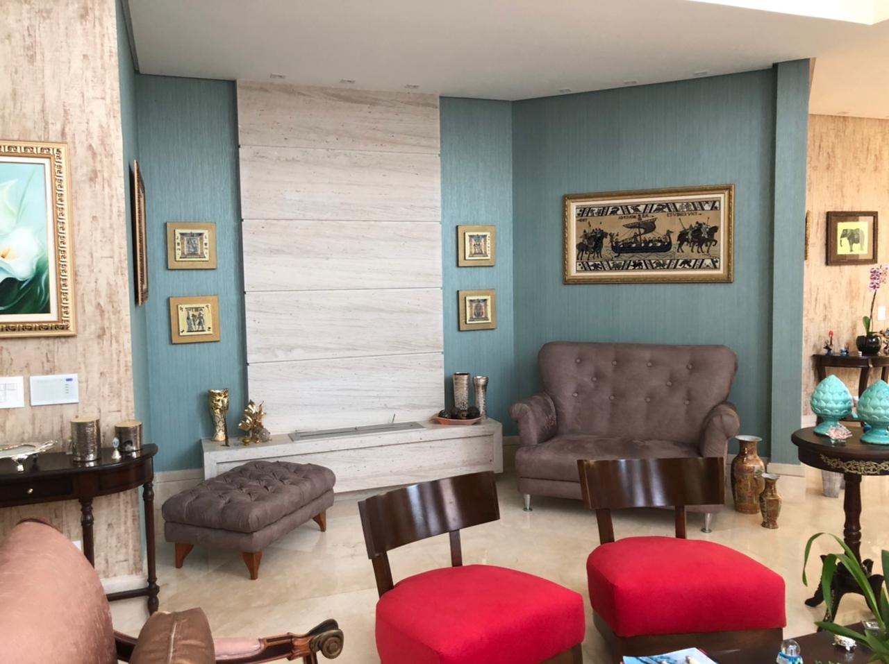 Casa 4 suítes mobiliada e decorada para locação e ou venda