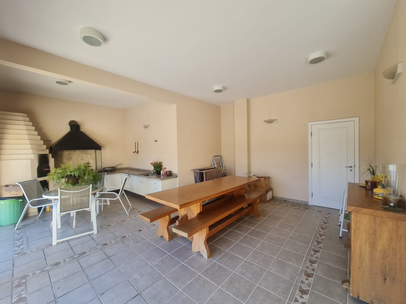 Casa em condomínio à venda no Alphaville 1 com 4 suítes, 665m².