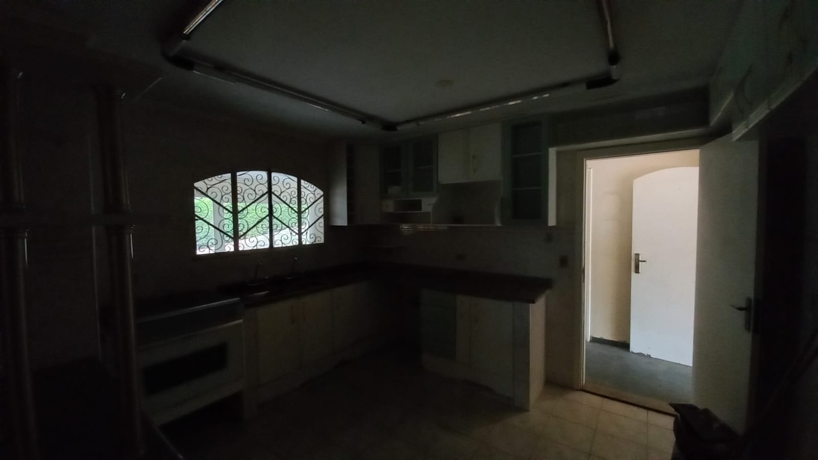 Excelente Casa no Condomínio City Castelo com 431m².