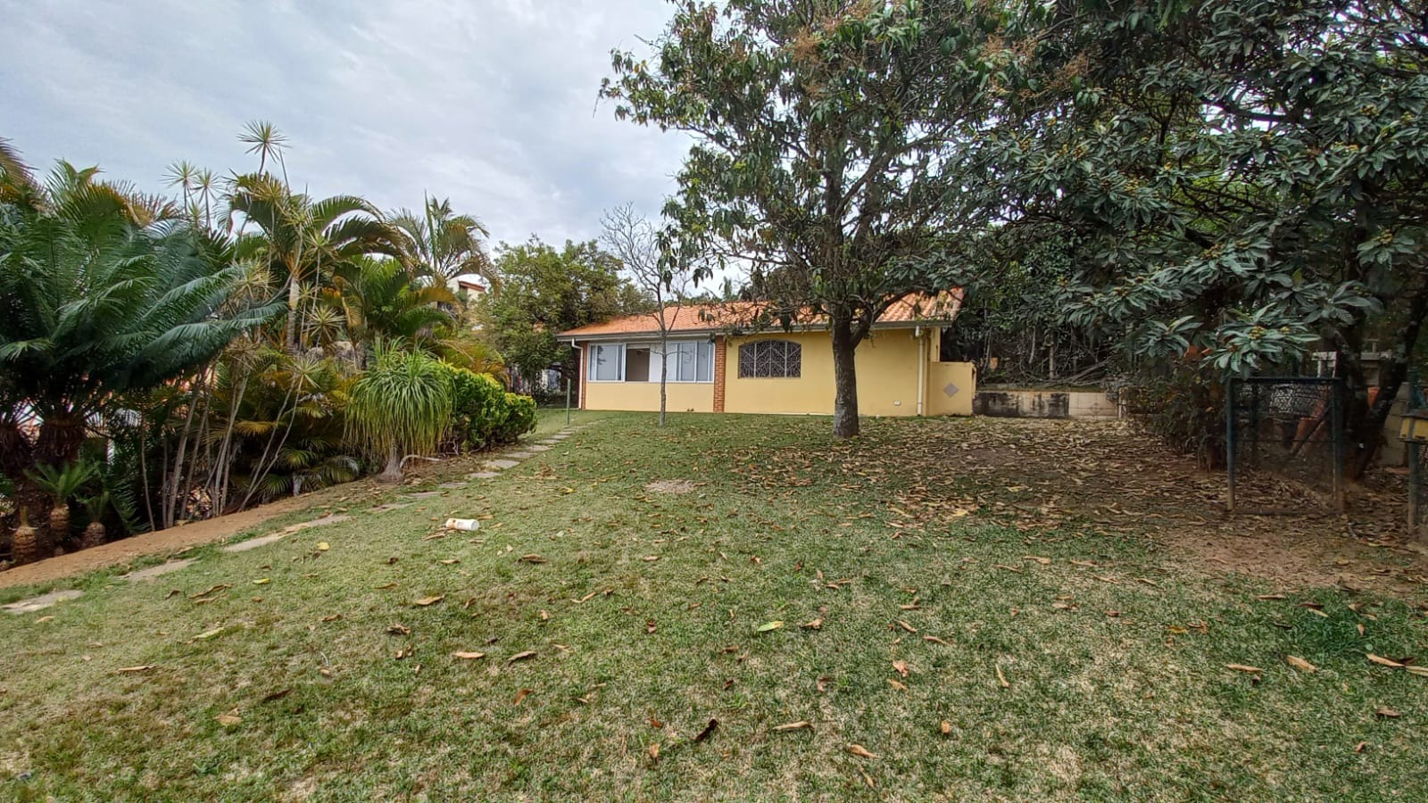 Excelente Casa no Condomínio City Castelo com 431m².