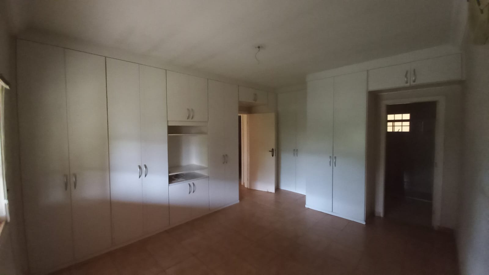 Excelente Casa no Condomínio City Castelo com 431m².