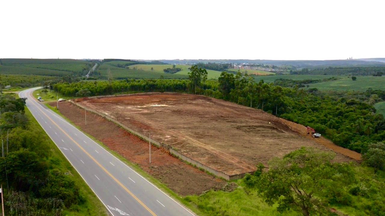 Área Lote Comercial de 24.200,00m²  Ideal para Galpão