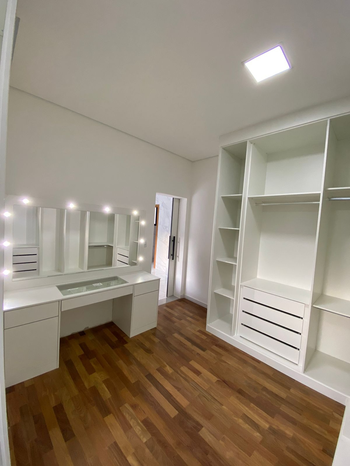 Linda casa no residencial alphaville tamboré 3 com 750m²!!!