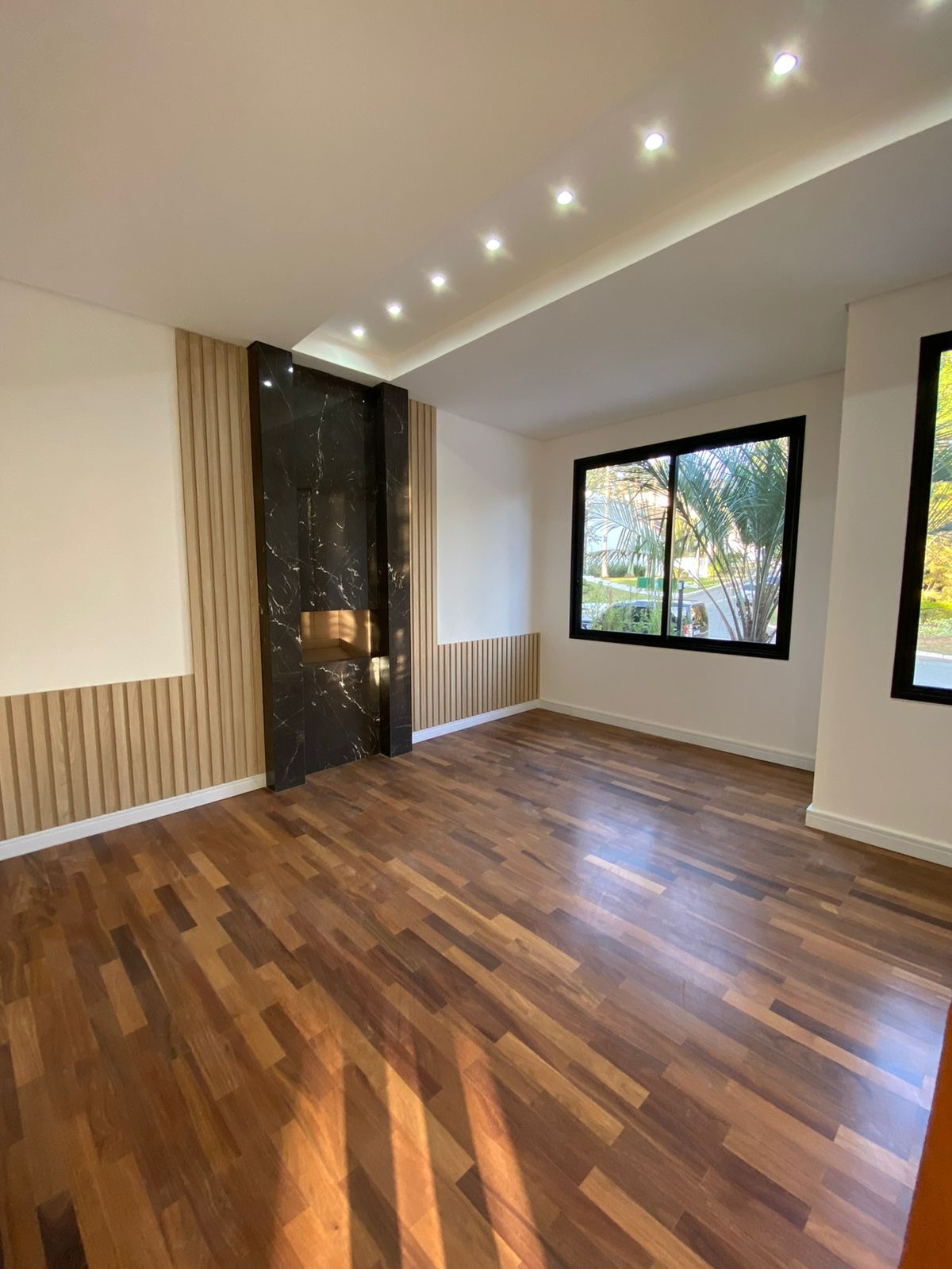 Linda casa no residencial alphaville tamboré 3 com 750m²!!!