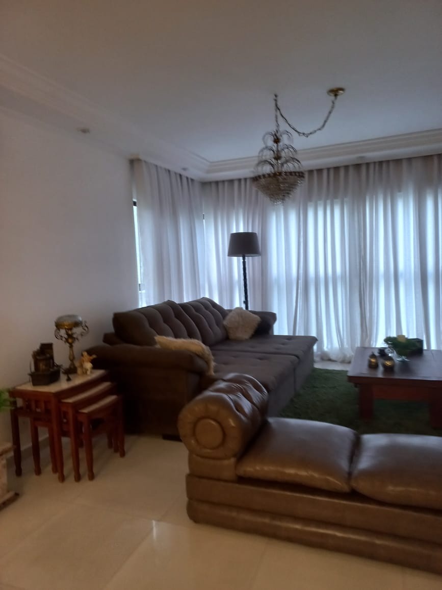 Encantador apartamento de 176m² no condomínio edifício guaru