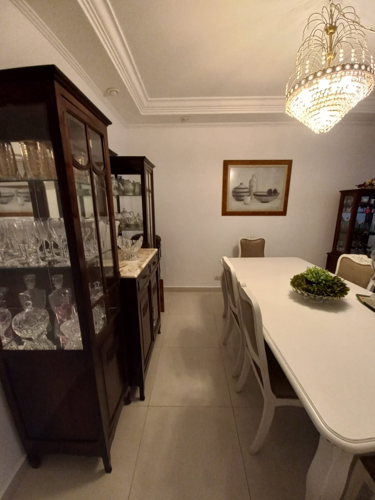 Encantador apartamento de 176m² no condomínio edifício guaru