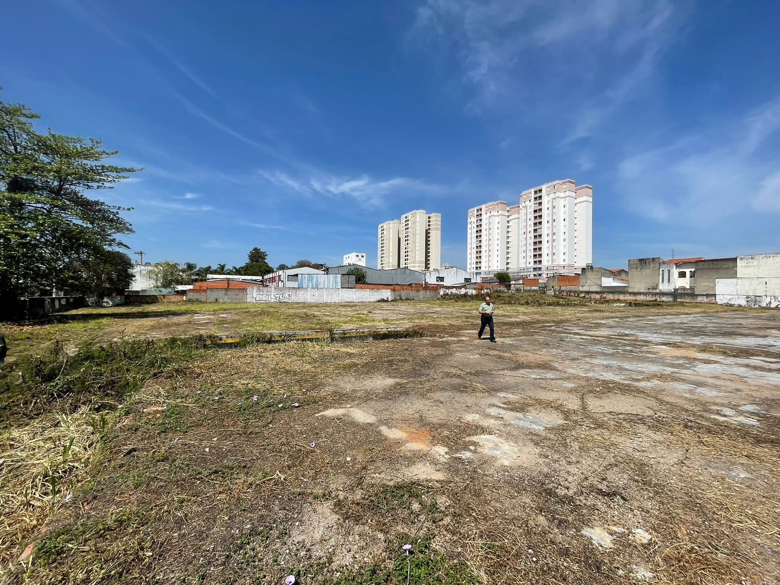 OPORTUNIDADE AREA DE 2.585M² NAS PROXIMIDADES DA AV. SÃO PAULO - SOROCABA/SP