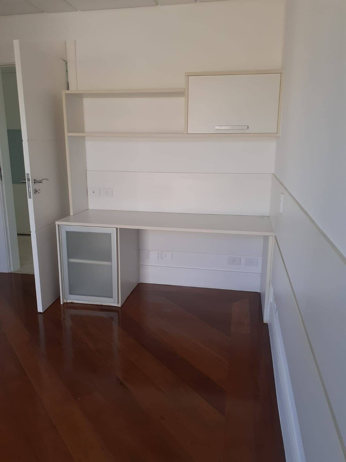 Deslumbrante casa no condomínio melville