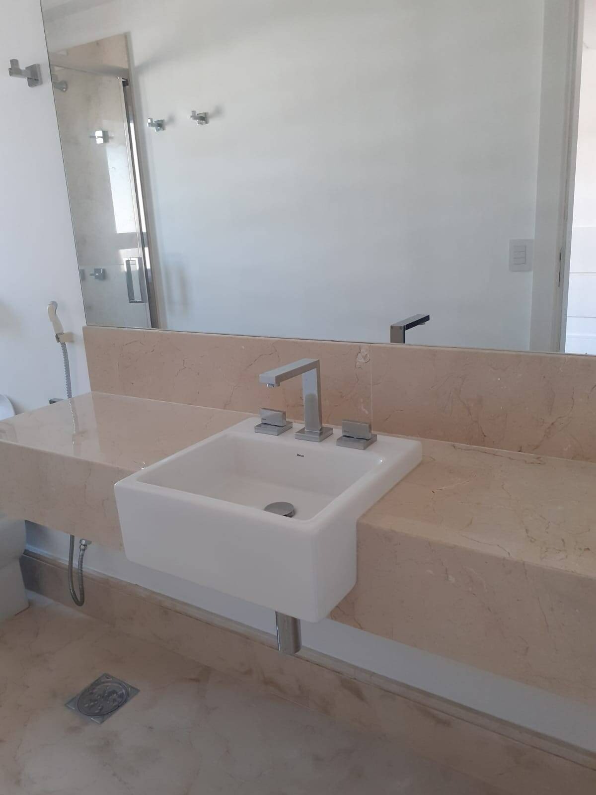 Deslumbrante casa no condomínio melville