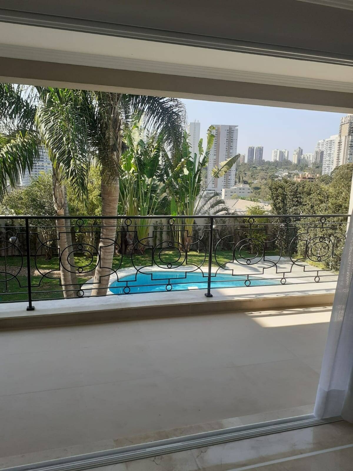 Deslumbrante casa no condomínio melville