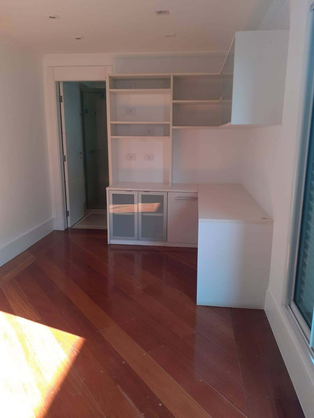 Deslumbrante casa no condomínio melville