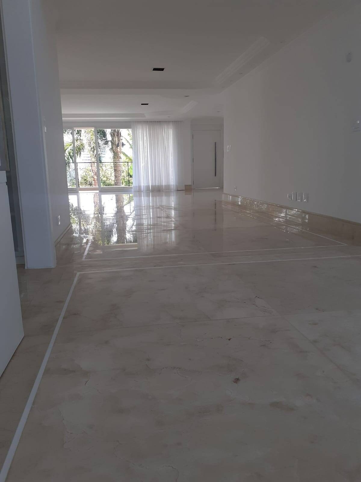 Deslumbrante casa no condomínio melville