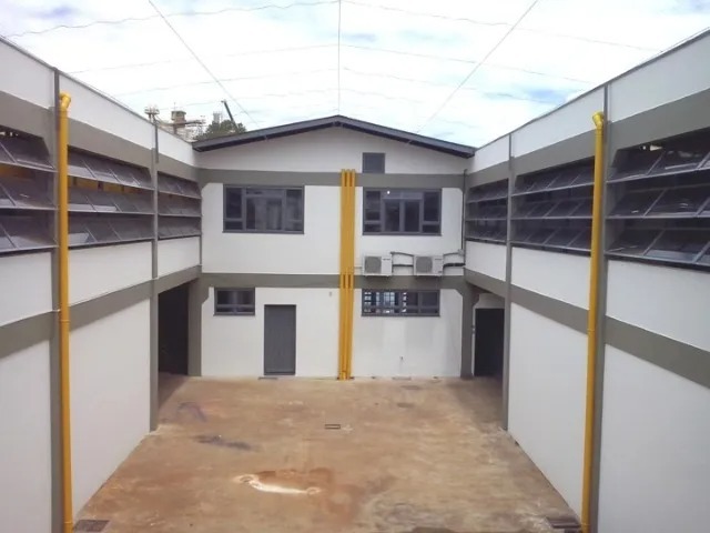 Imóvel industrial com 2 galpões - foto 5