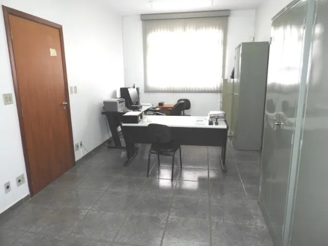 Imóvel industrial com 2 galpões - foto 15