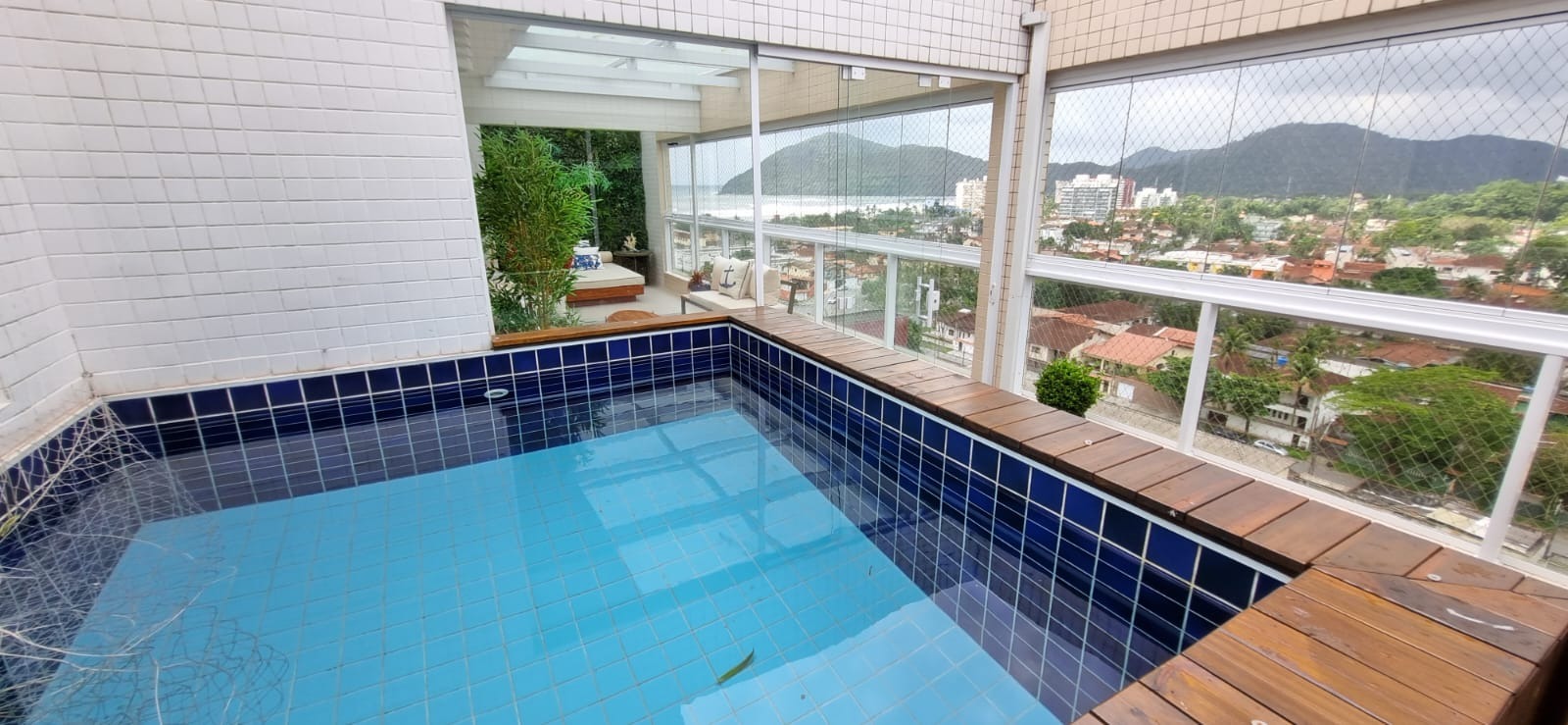 Viver com Luxo e Conforto em Alphaville: Cobertura nas Torres de Braga