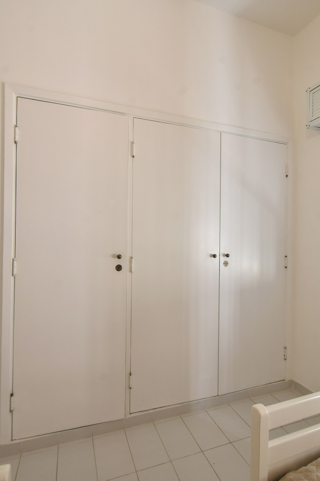 Apartamento de 120m² com 3 Dormitórios Localizado na Praia de Pitangueiras, Guarujá SP