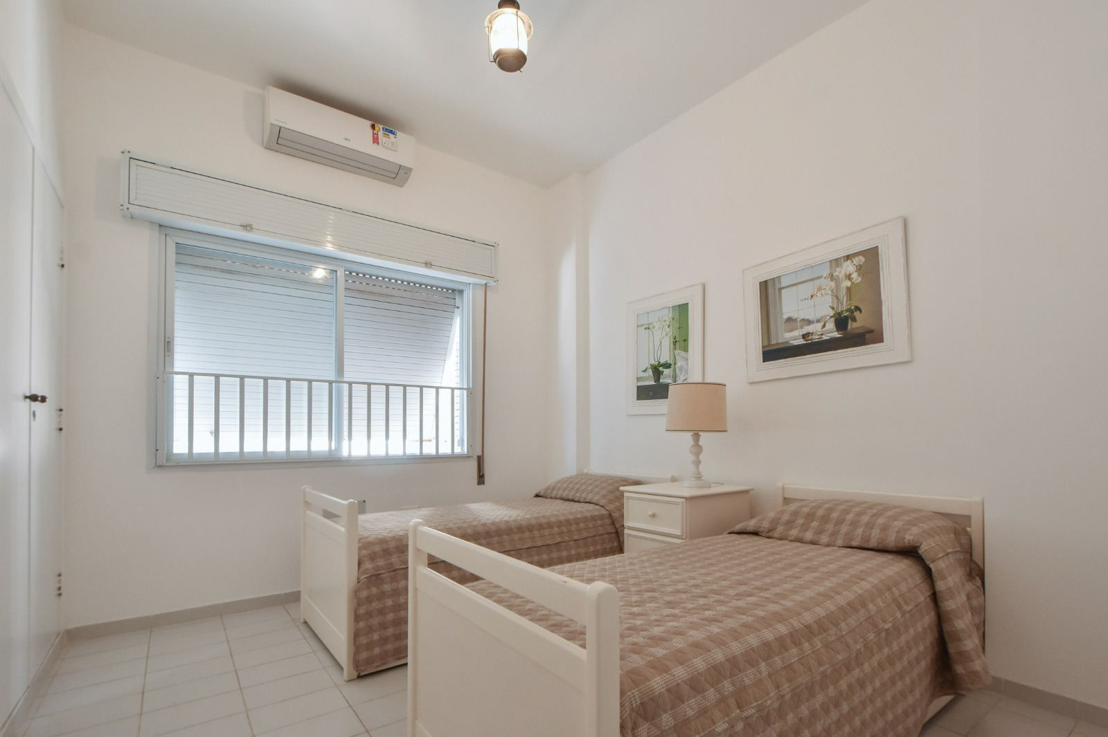 Apartamento de 120m² com 3 Dormitórios Localizado na Praia de Pitangueiras, Guarujá SP