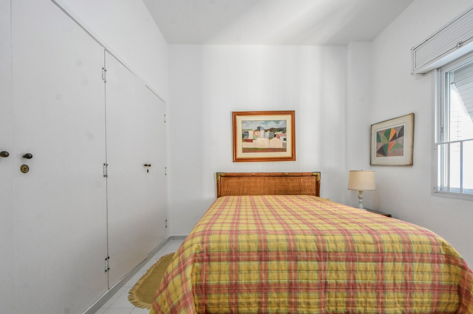 Apartamento de 120m² com 3 Dormitórios Localizado na Praia de Pitangueiras, Guarujá SP