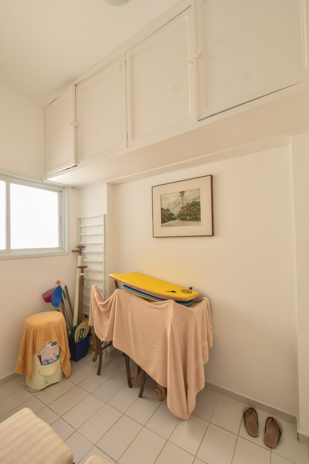 Apartamento de 120m² com 3 Dormitórios Localizado na Praia de Pitangueiras, Guarujá SP