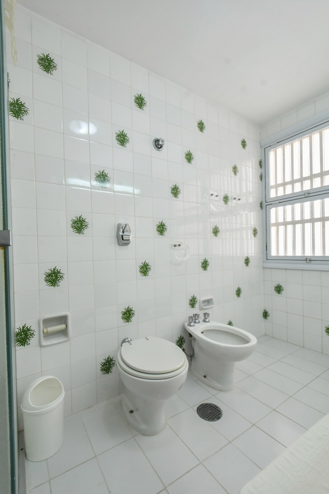 Apartamento de 120m² com 3 Dormitórios Localizado na Praia de Pitangueiras, Guarujá SP