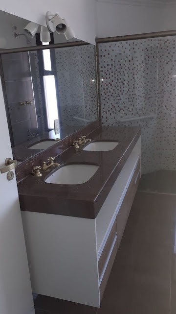 Apartamento completo localizado no Edifício Flamboyant!