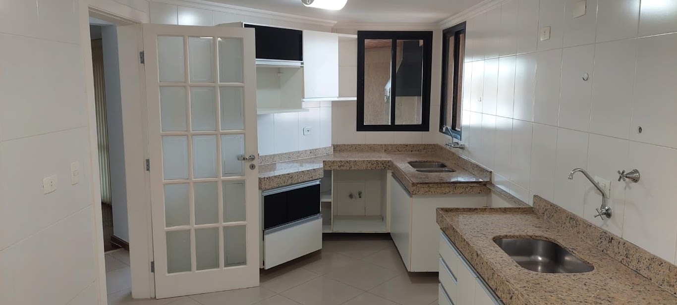 Apartamento completo localizado no Edifício Flamboyant!