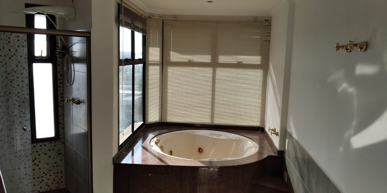 Apartamento completo localizado no Edifício Flamboyant!