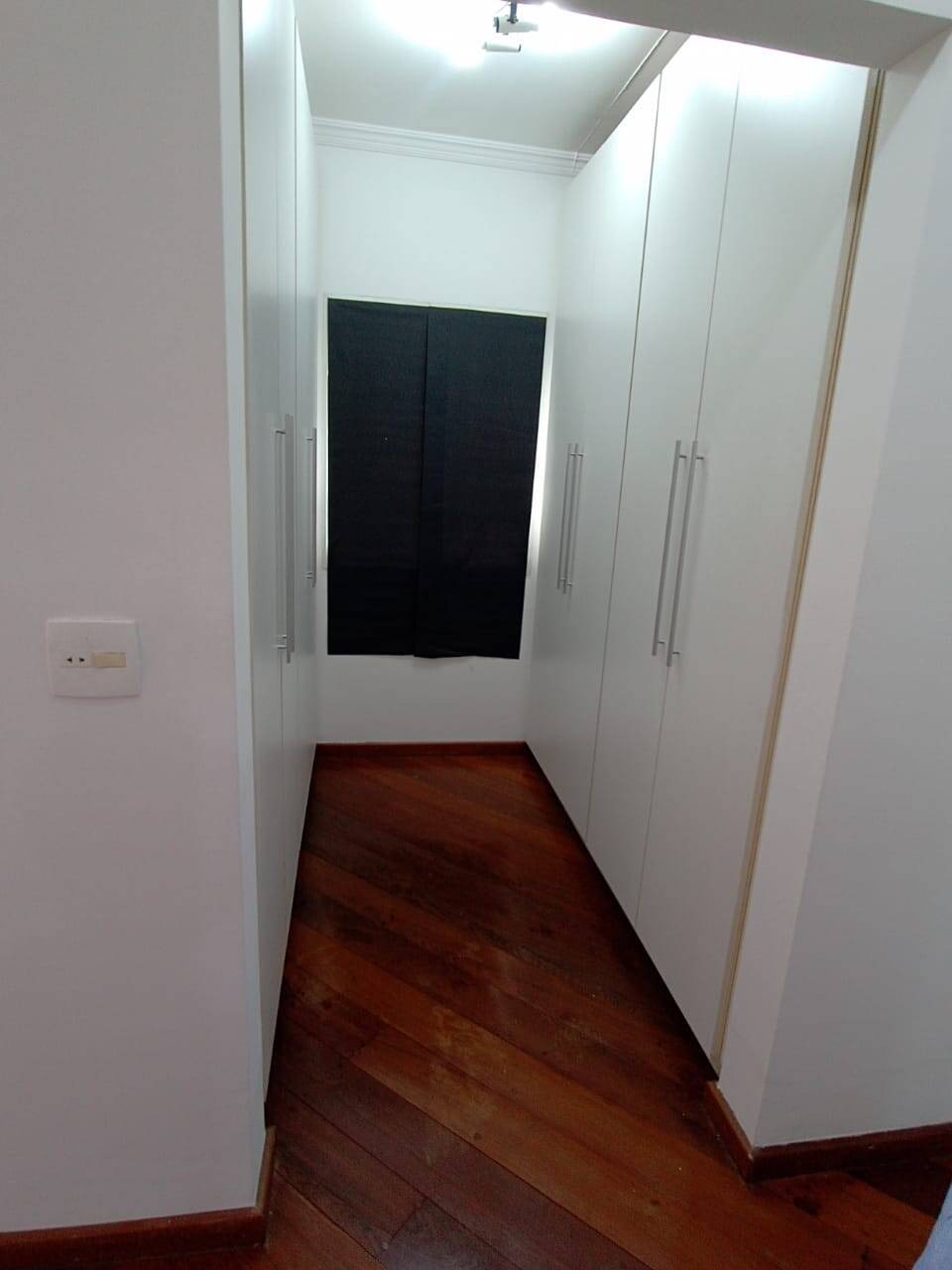 Casa sobrado de 700m² localizada no residencial zero!