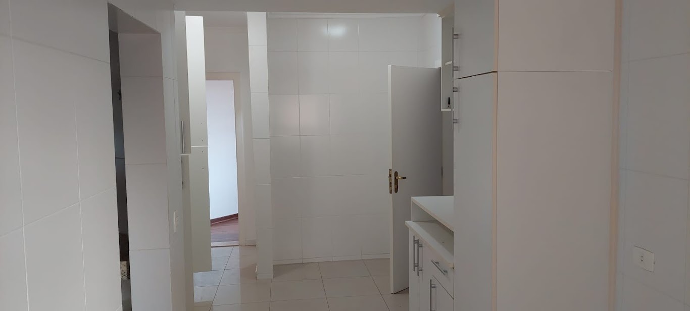 Apartamento completo localizado no Edifício Flamboyant!