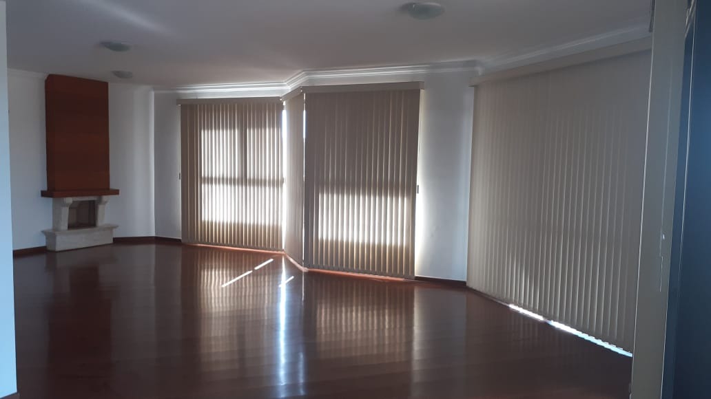 Apartamento completo localizado no Edifício Flamboyant!