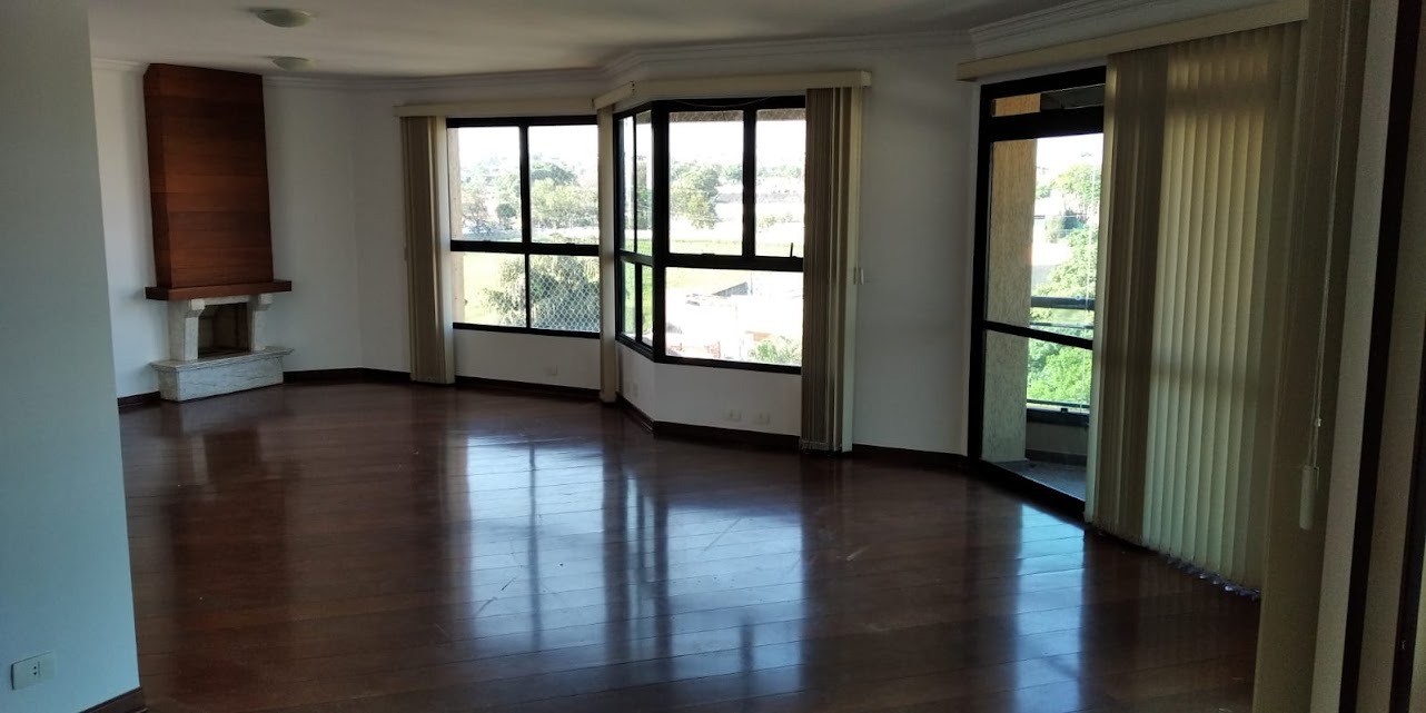 Apartamento completo localizado no Edifício Flamboyant!