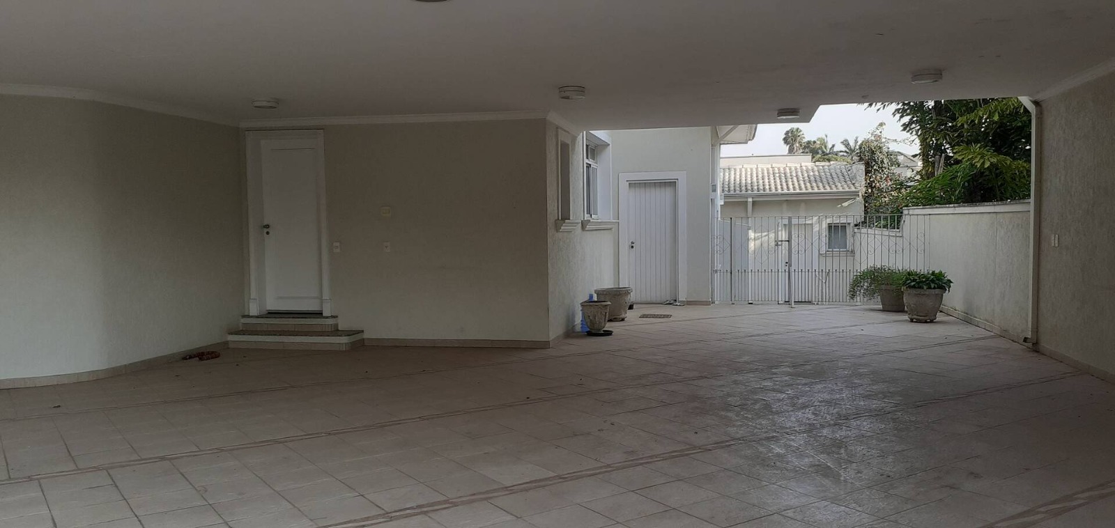 Casa Sobrado 843m² Localizada no Alphaville Residencial 2 - Barueri/SP!