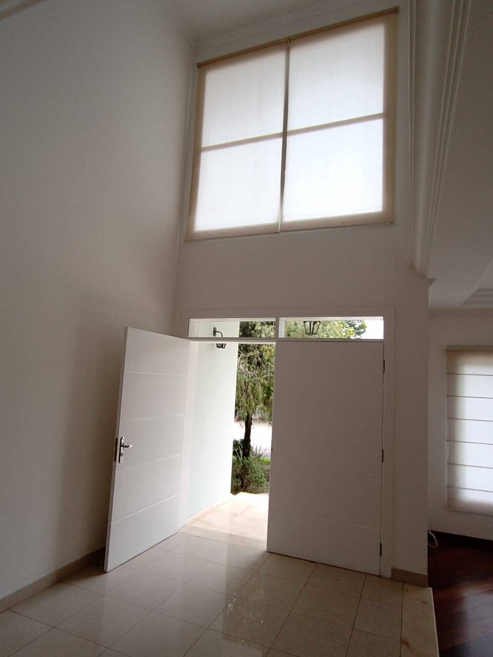 Casa sobrado de 700m² localizada no residencial zero!