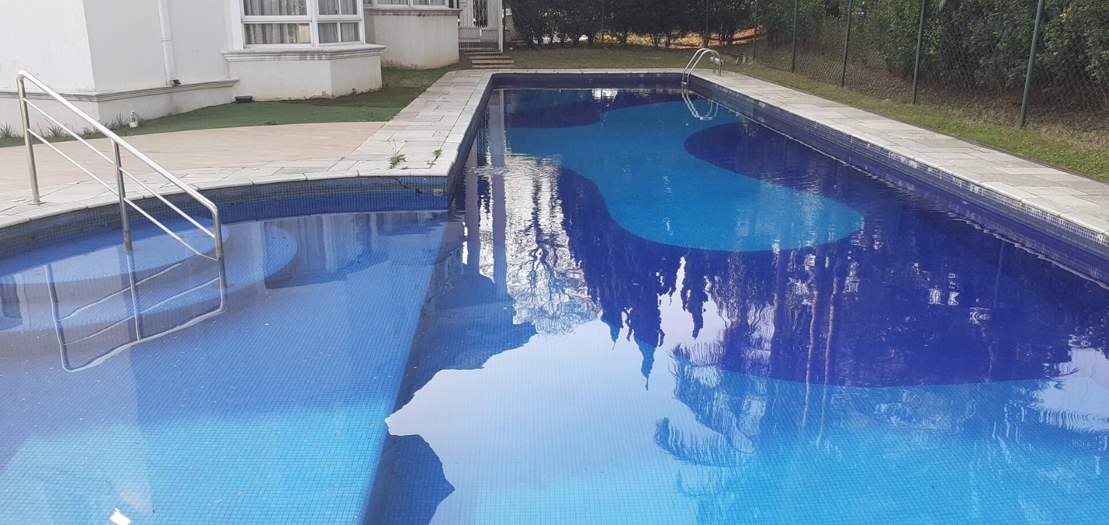 Casa Sobrado 843m² Localizada no Alphaville Residencial 2 - Barueri/SP!