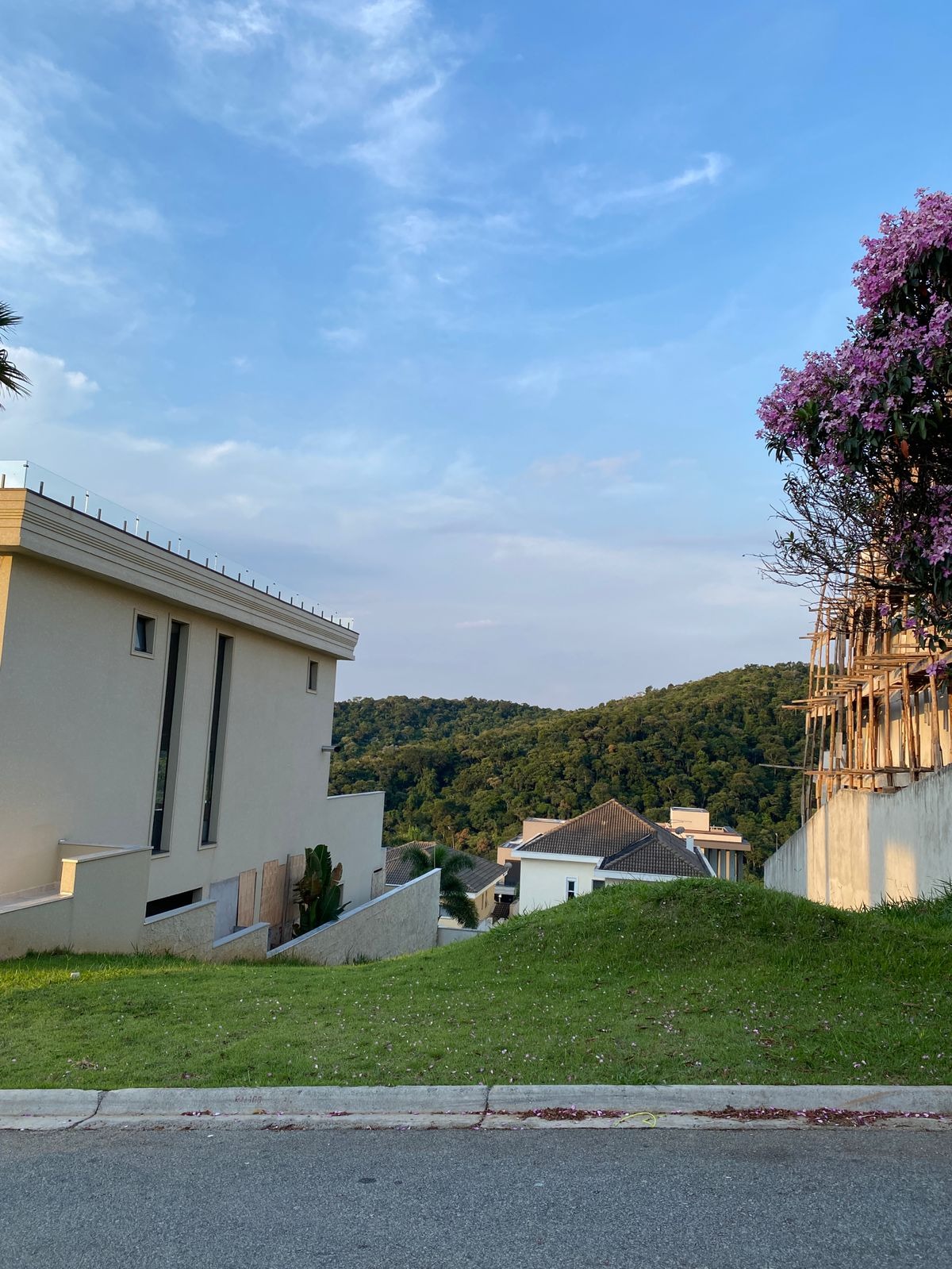 Oportunidade imperdível! terreno com 490,00 m2 de área dispo