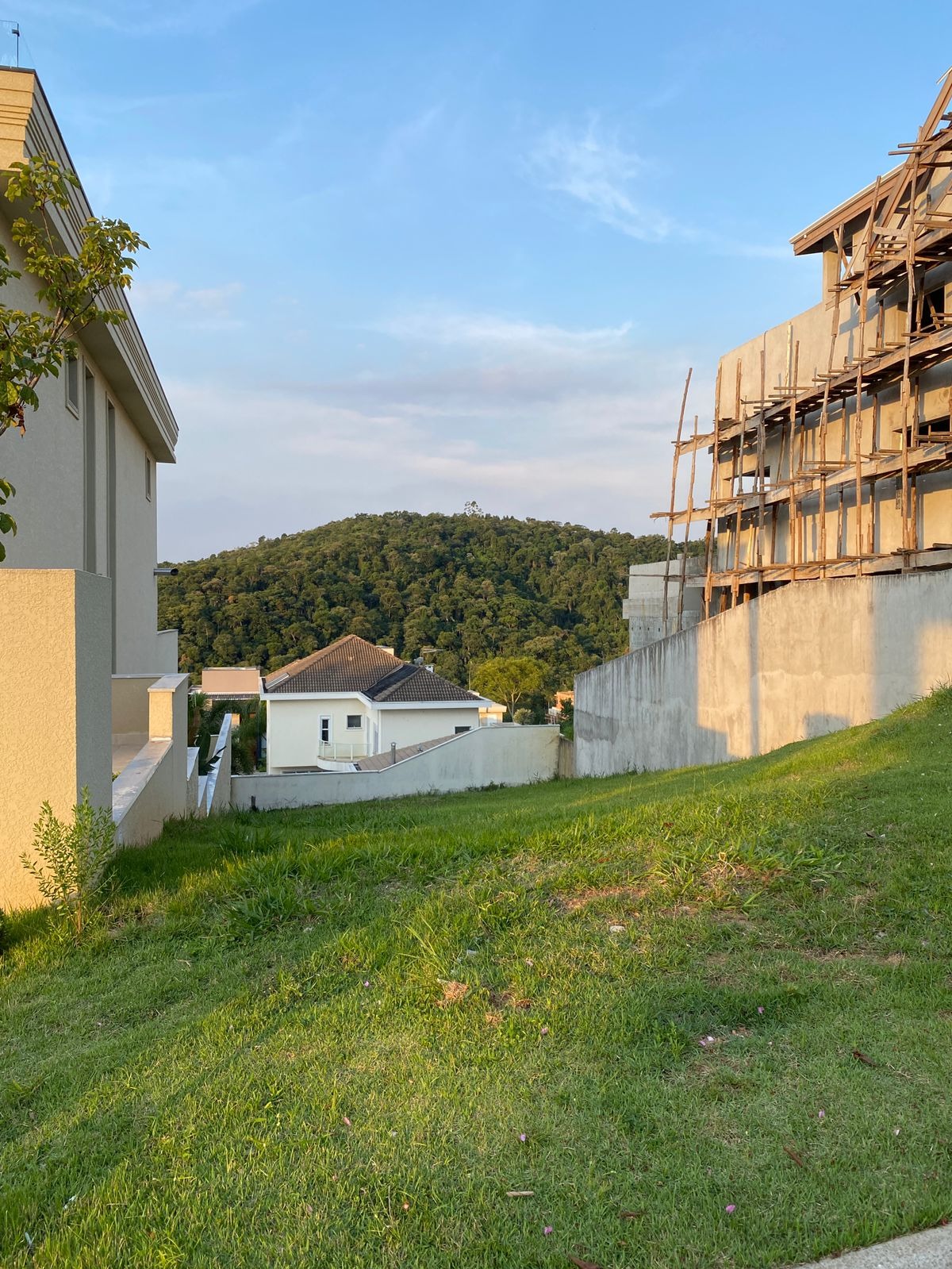 Oportunidade imperdível! terreno com 490,00 m2 de área dispo