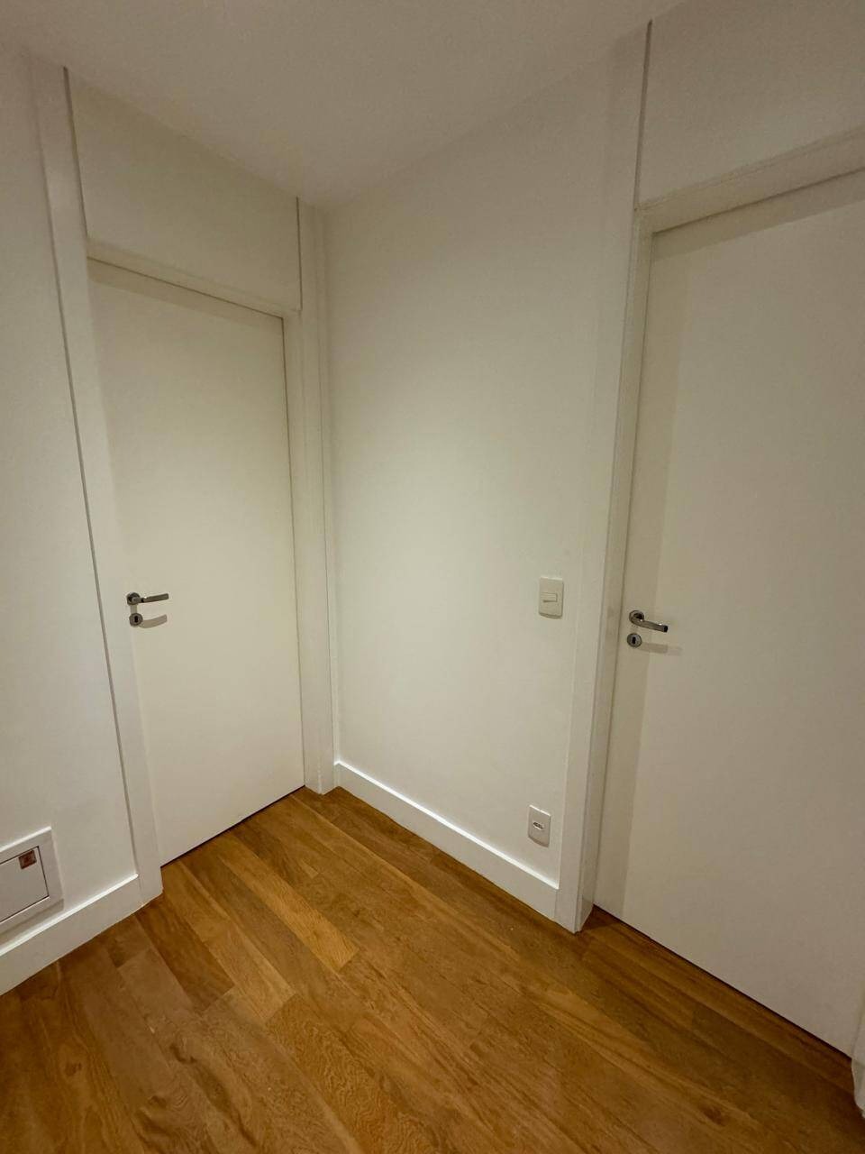 Apartamento Mobiliado no Centro de Alphaville - 3 Suítes e Sacada Gourmet