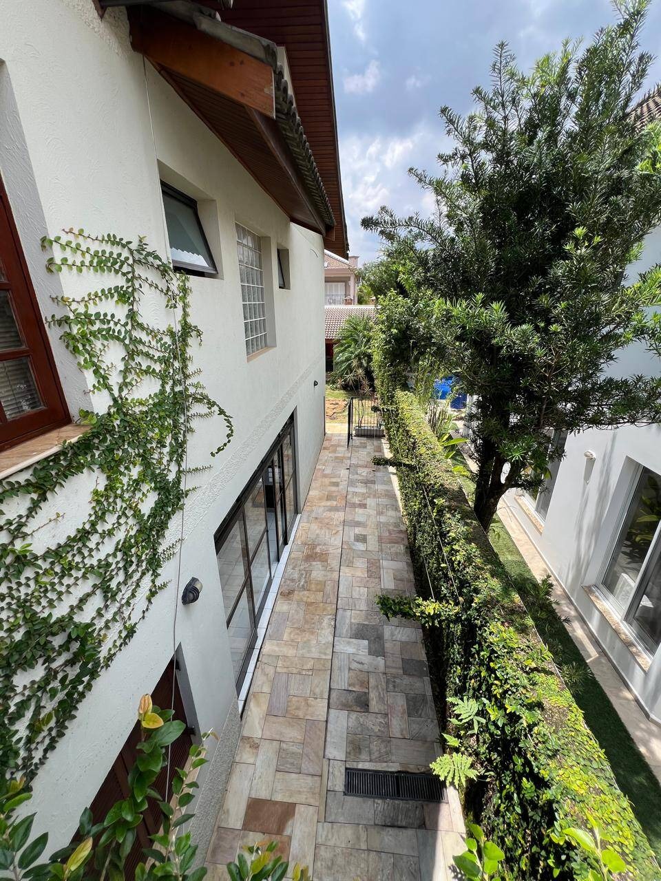 Casa Exclusiva em Tamboré, Santana de Parnaíba - Rodeada de Verde