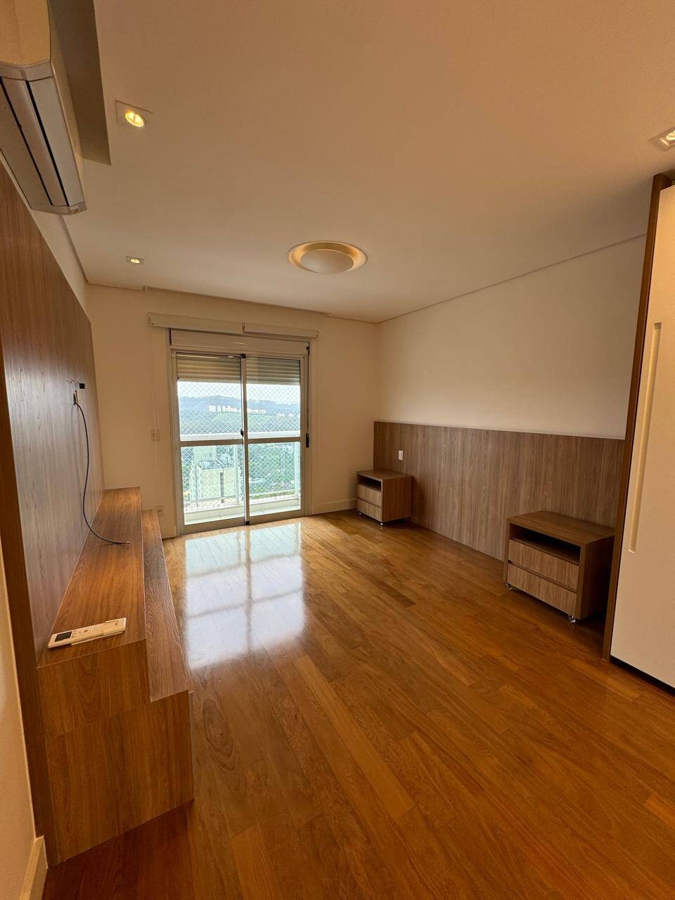 Apartamento Mobiliado no Centro de Alphaville - 3 Suítes e Sacada Gourmet