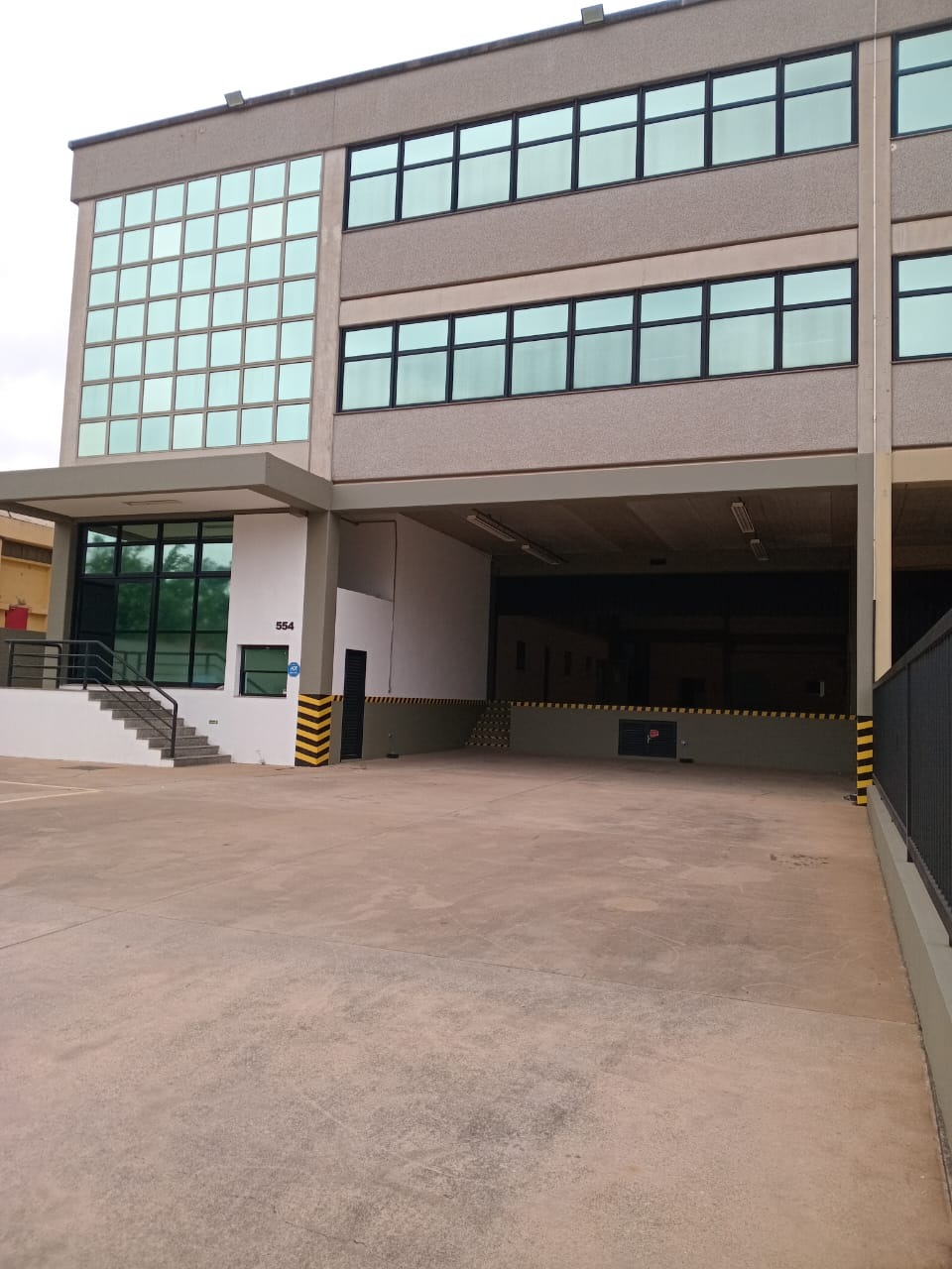 Galpão no tamboré com escritórios e excelente infraestrutura - foto 2