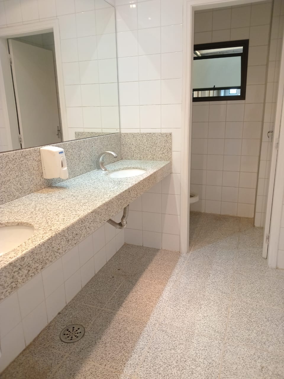 Galpão no tamboré com escritórios e excelente infraestrutura - foto 11