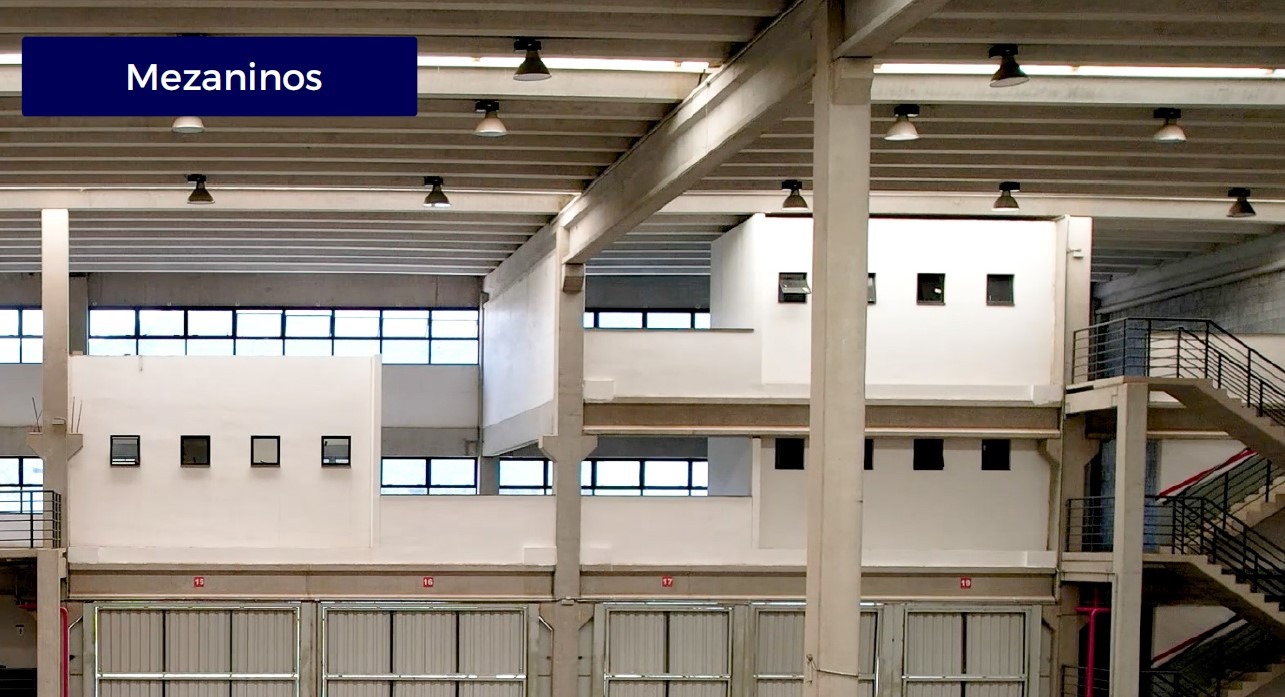 Galpão comercial para locação com 14 vagas de garagem e 1.38