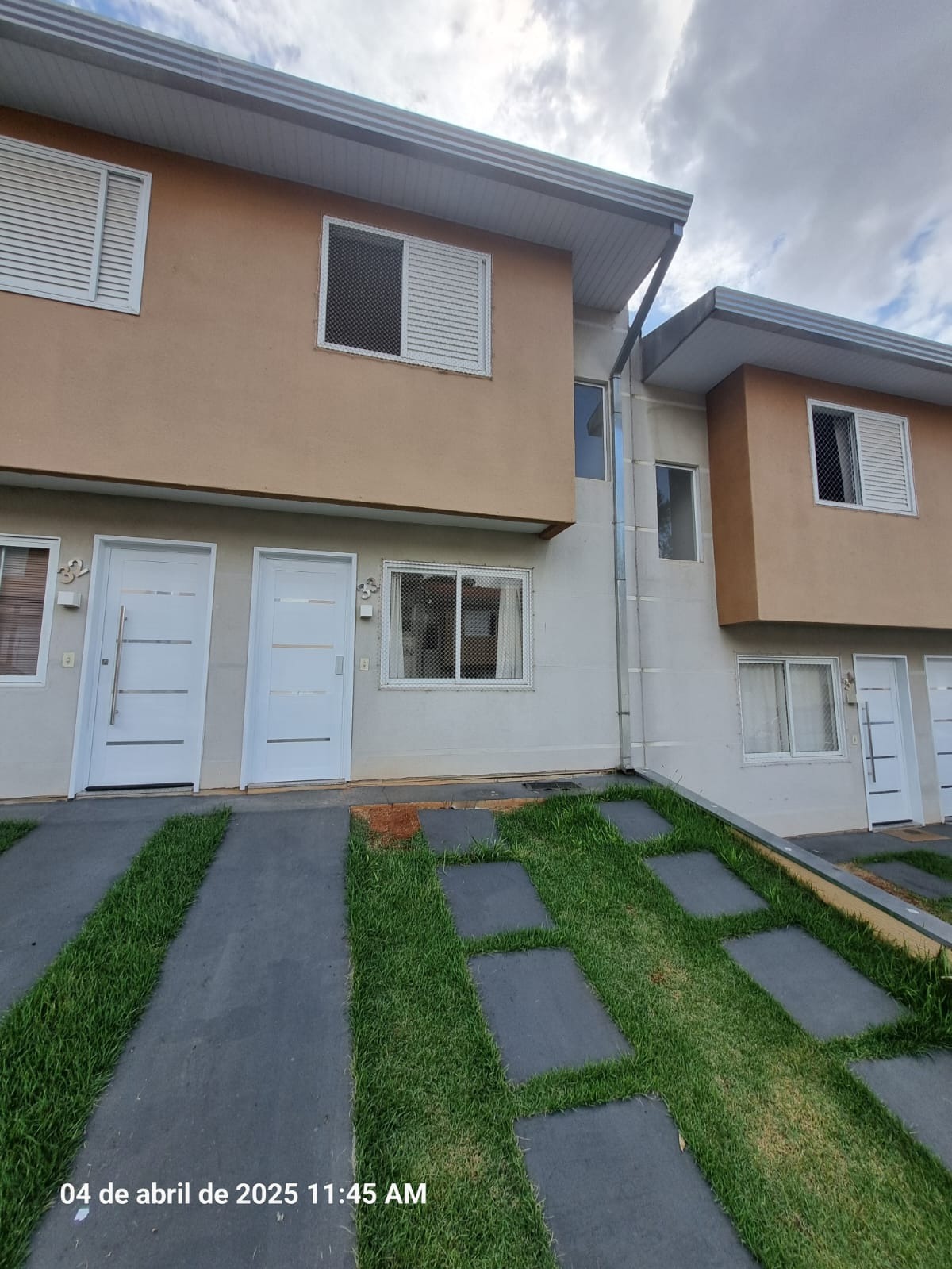 Casa em Condomnio Eccoville ? 2 Dorms, Quintal Amplo e Localizao Privilegiada