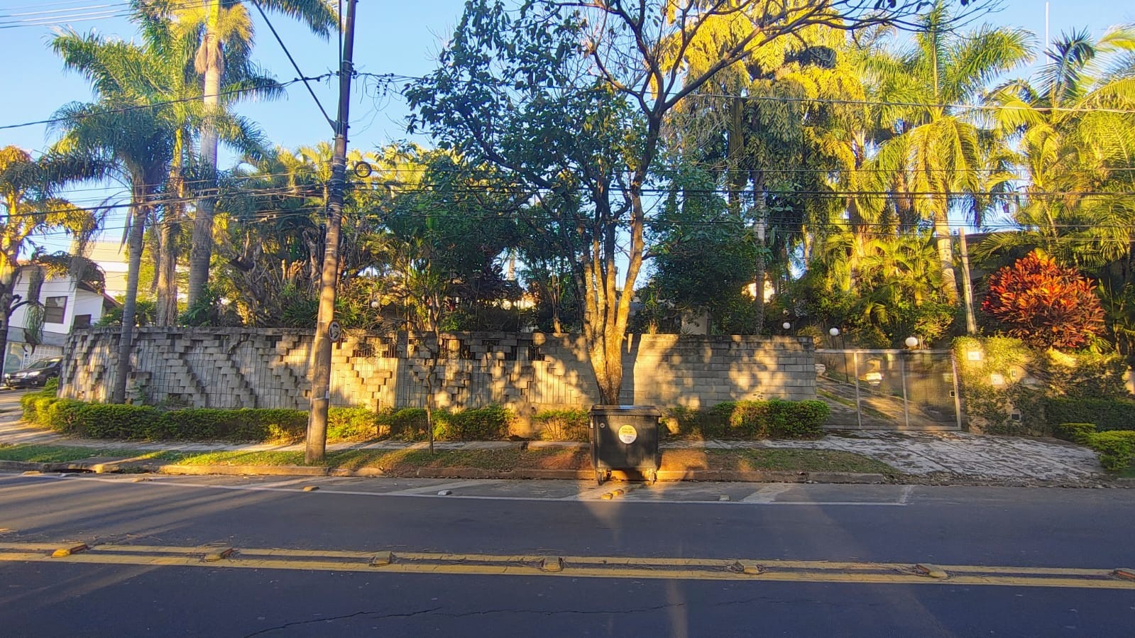 Loteamento e Condomínio, 876 m² - Foto 1