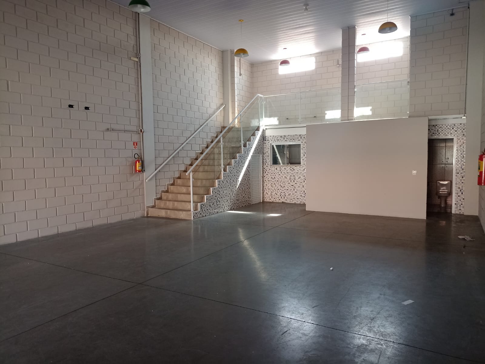 Sala-Conjunto, 150 m² - Foto 1