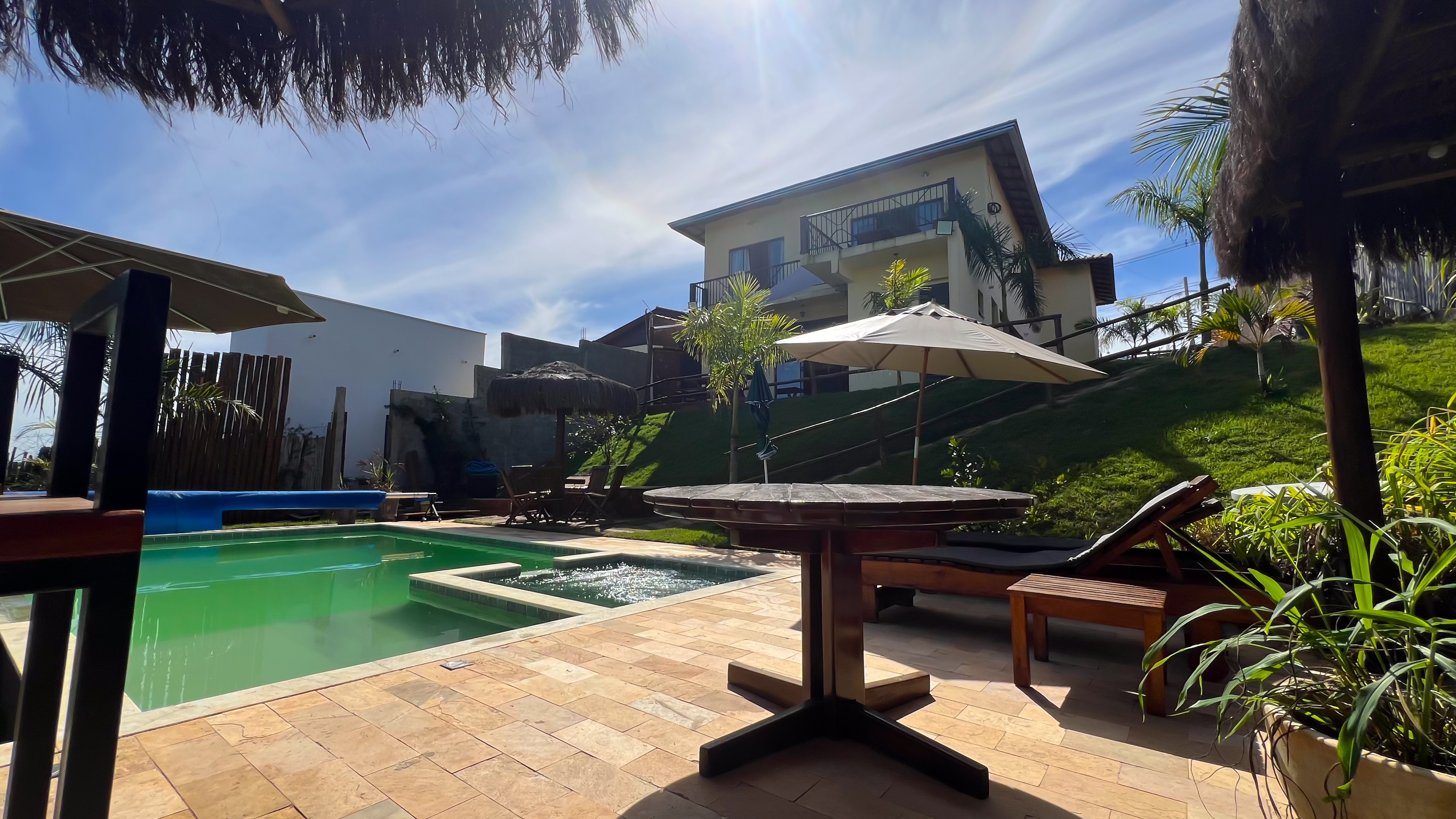 Chácara, 3 quartos, 1050 m² - Foto 1