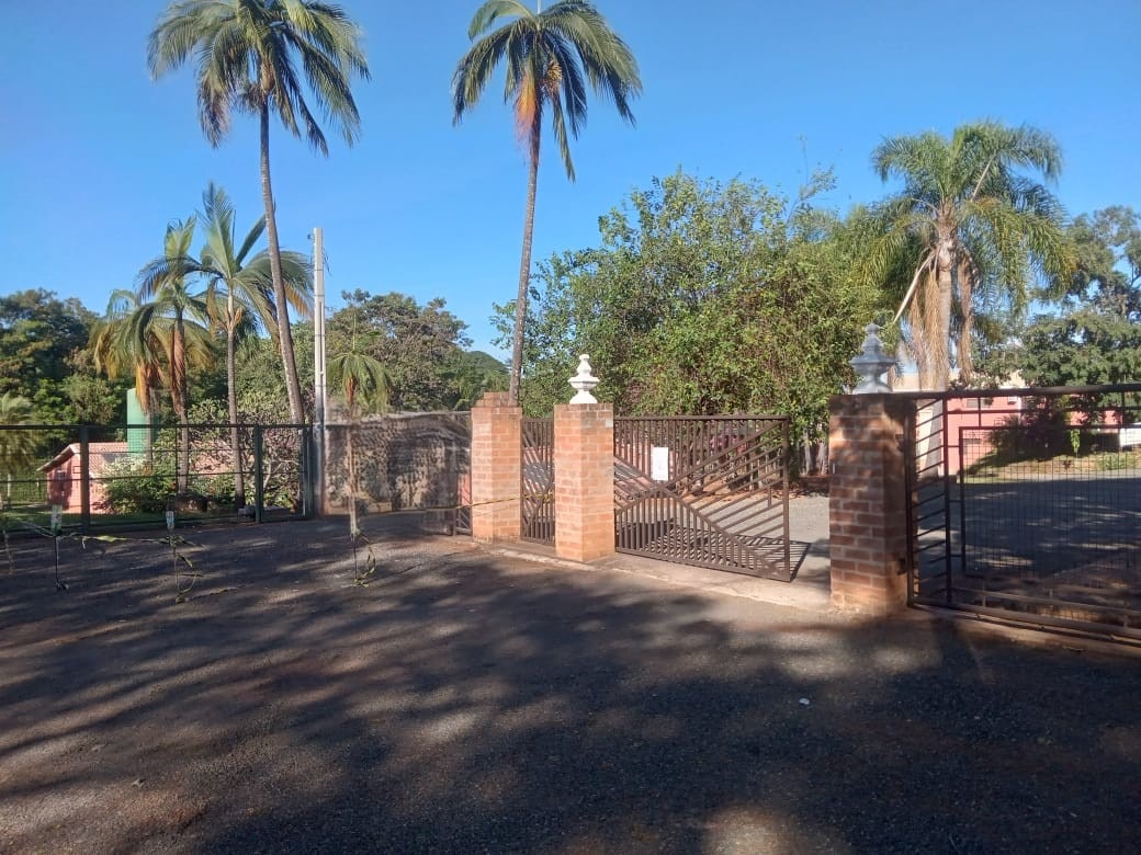 Sítio, 34 quartos, 1 hectares - Foto 2