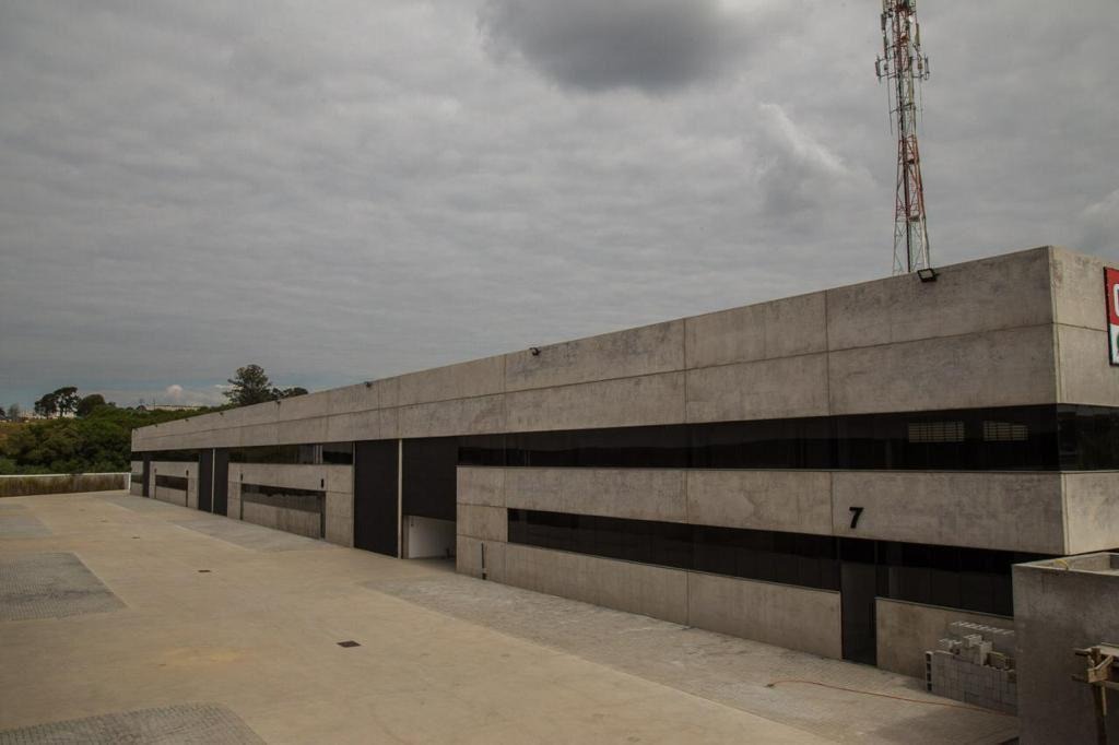 Galpão Comercial e Industrial 500m² em Condomínio para alugar em Sorocaba na Rodovia Raposo Tavares, Km 102