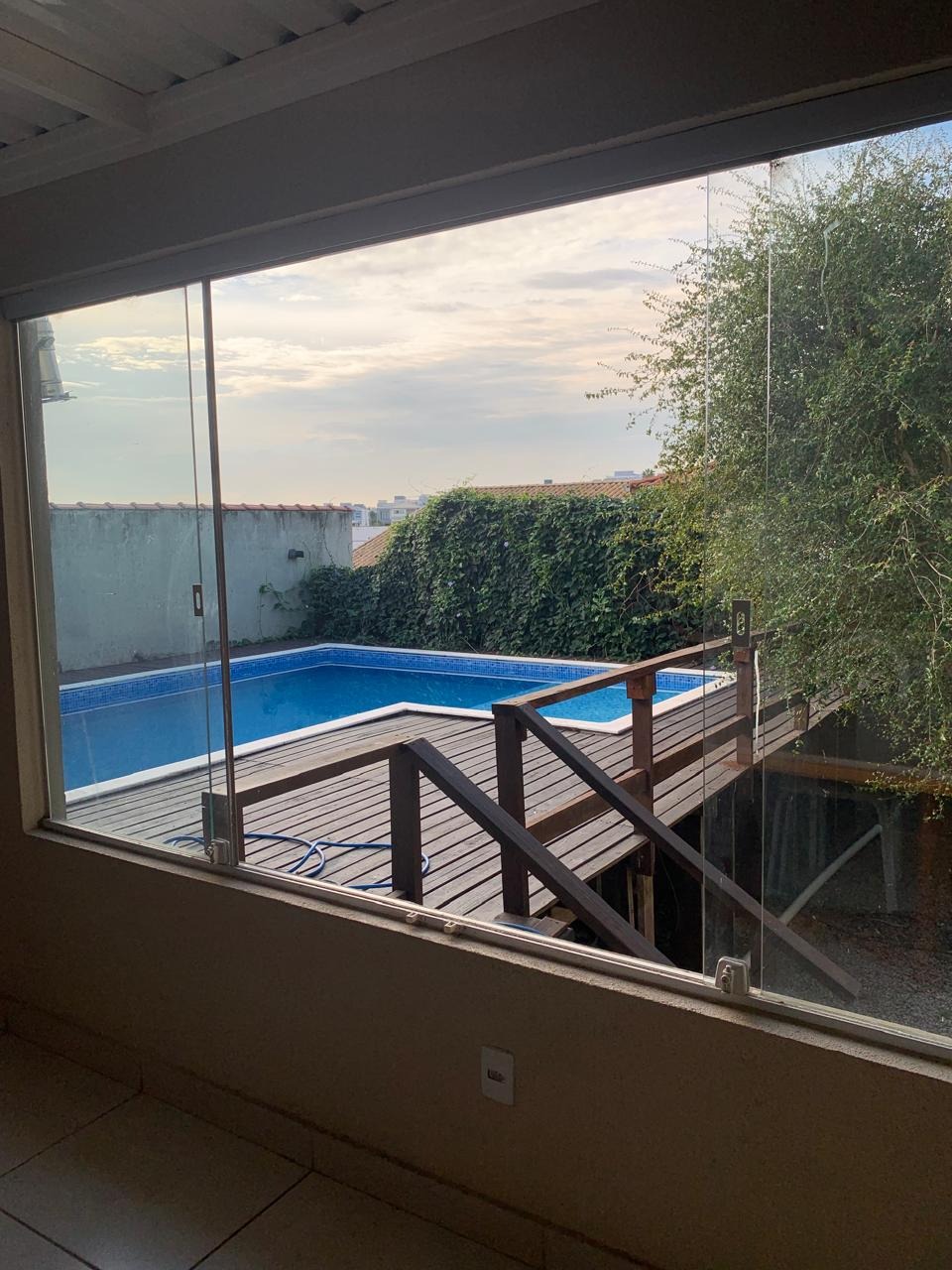 "Casa dos Seus Sonhos: Conforto, Sofisticação e Lazer Completo com Vista Privilegiada"